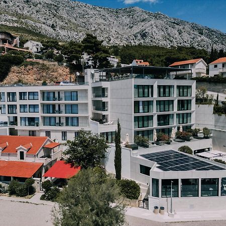 Hotel Medistone Омиш Экстерьер фото