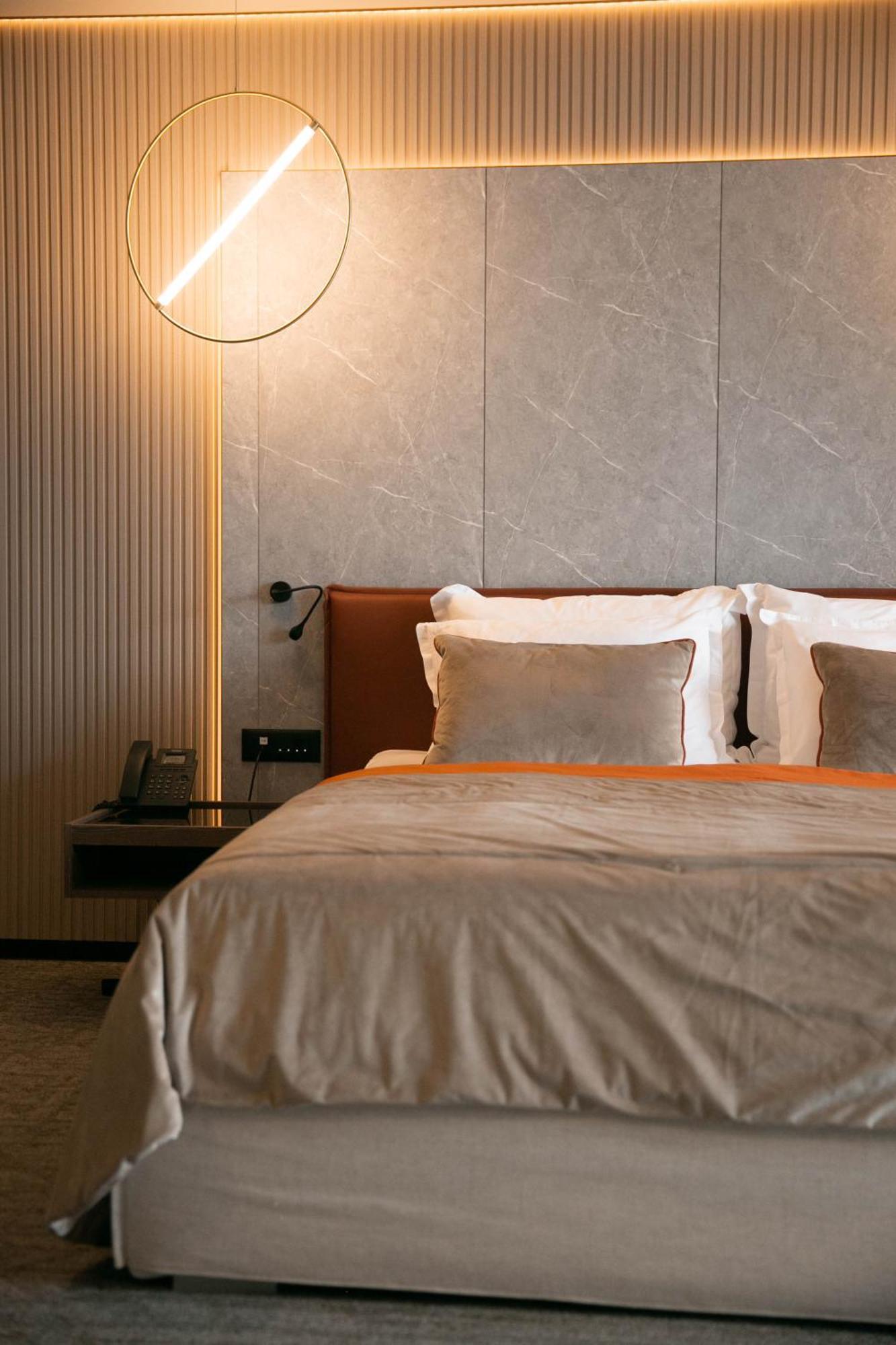 Hotel Medistone Омиш Экстерьер фото