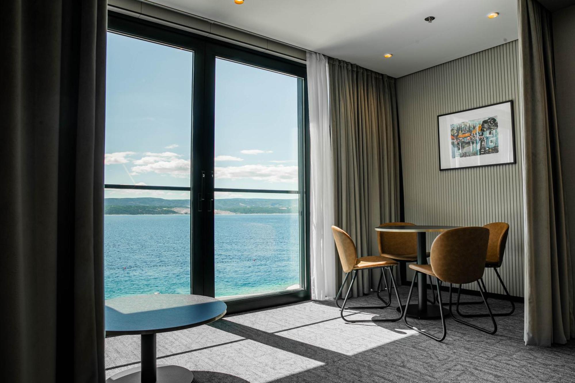 Hotel Medistone Омиш Экстерьер фото
